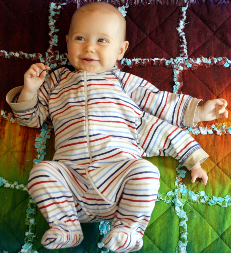 Illustration for article titled The Geekiest Baby Halloween Costumes from All Over the Internet!